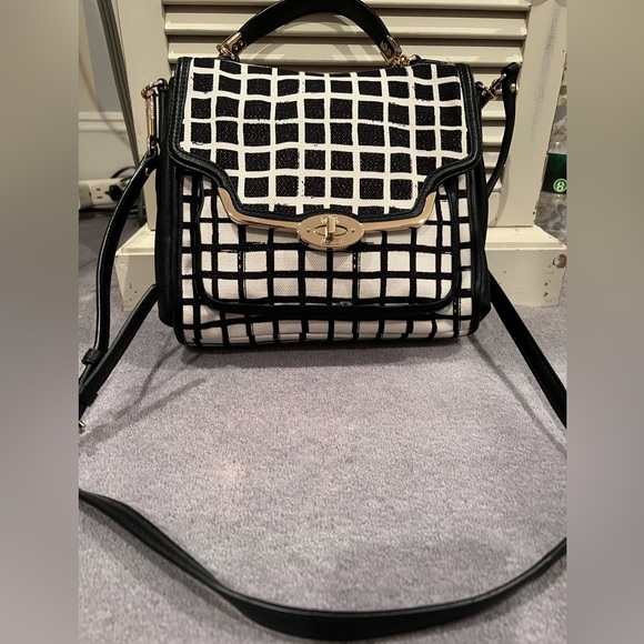 COACH Crossbody Bag - Picture 2 of 10